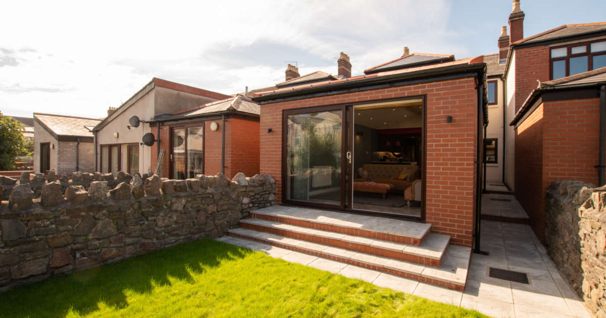 Quality student houses to rent in Cardiff John Winter Student Houses