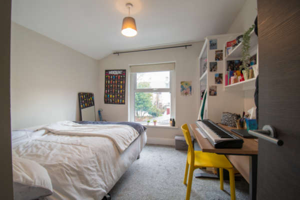 Bed­room