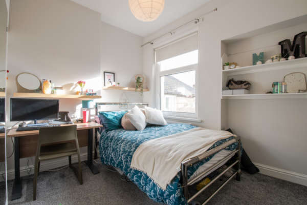 Bed­room