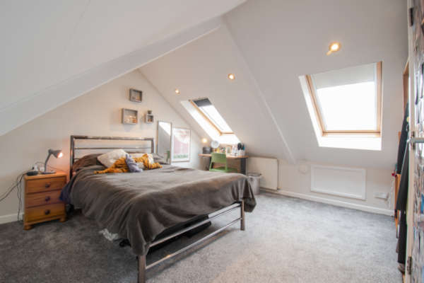 Loft bed­room