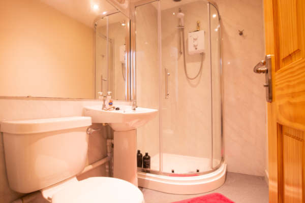 Show­er room