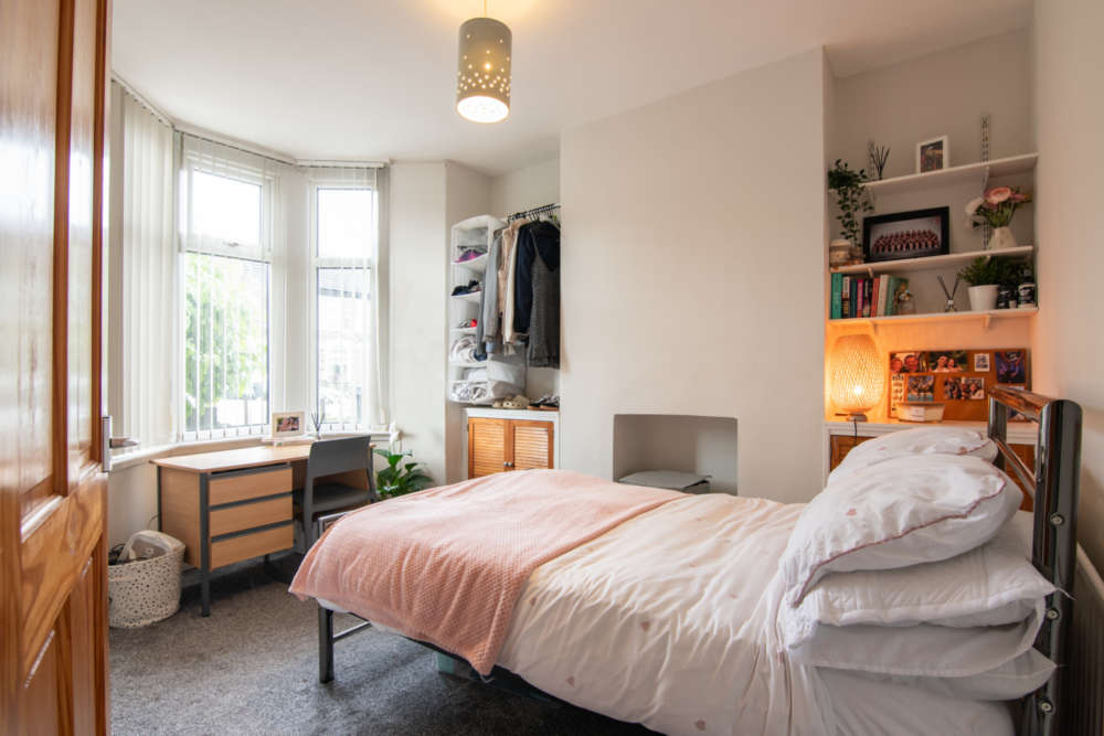 Spacious ground floor bedroom