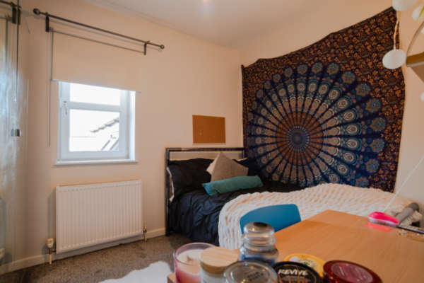 Bed­room