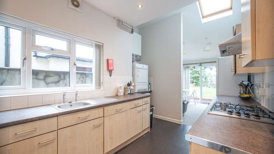 John Winter Student Houses - 6 bedroom house on Coburn Street