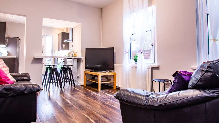 John Winter Student Houses - 4 bedroom house on Crwys Road