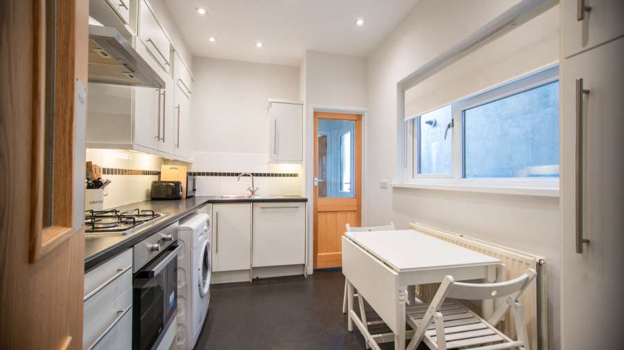 John Winter Student Houses - 4 bedroom house on Rhymney Street