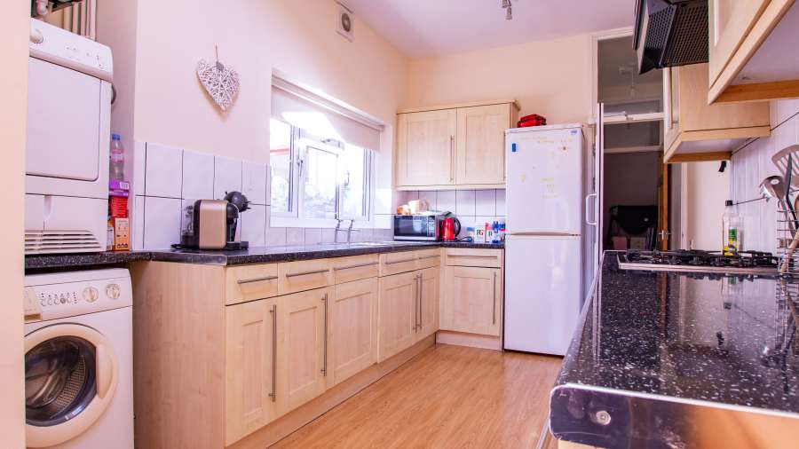 John Winter Student Houses - 5 bedroom house on Coburn Street