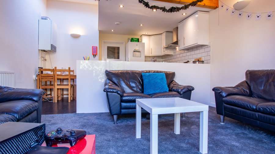 John Winter Student Houses - 5 bedroom house on Coburn Street