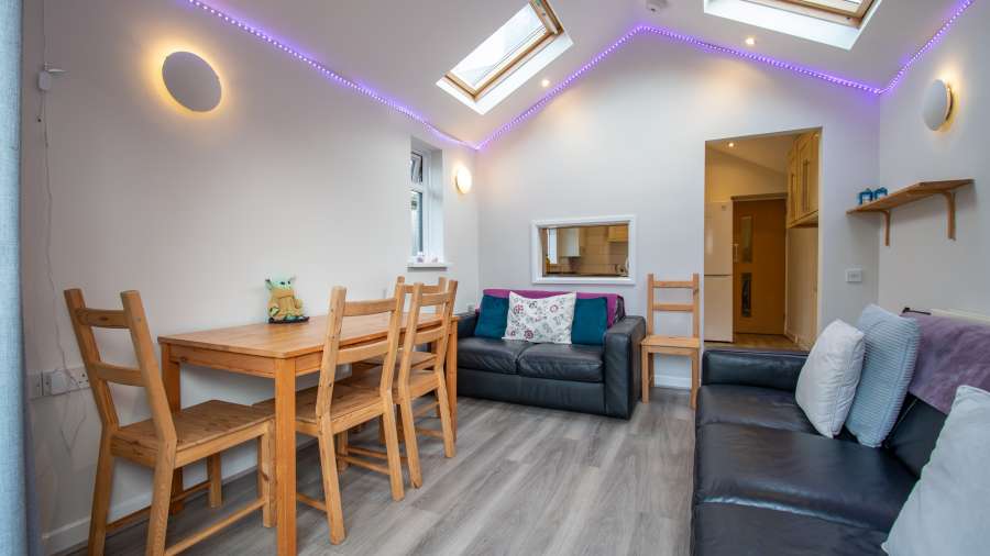 John Winter Student Houses - 5 bedroom house on Coburn Street