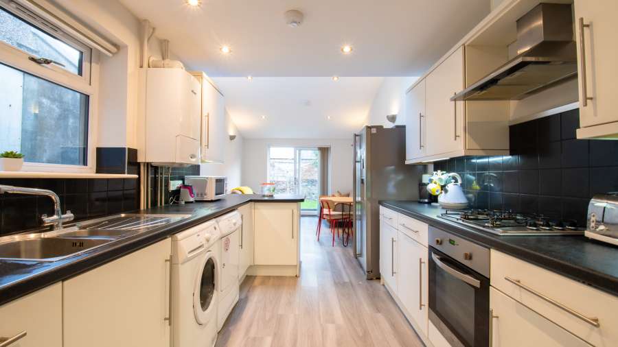 John Winter Student Houses - 4 bedroom house on Thesiger Street