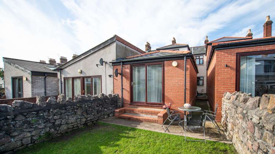 John Winter Student Houses - 5 bedroom house on Coburn Street