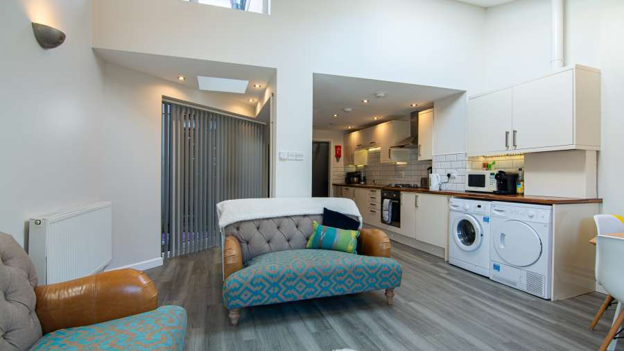 John Winter Student Houses - 5 bedroom house on Coburn Street