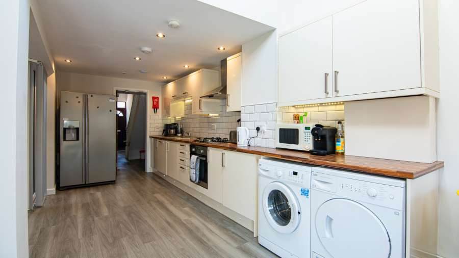 John Winter Student Houses - 5 bedroom house on Coburn Street