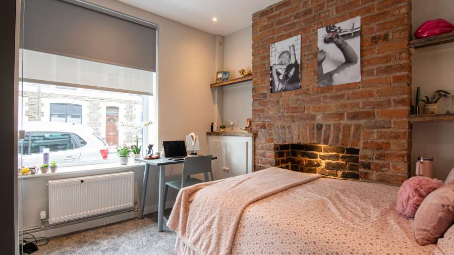 John Winter Student Houses - 6 bedroom house on Coburn Street