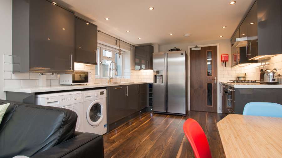 John Winter Student Houses - 5 bedroom house on Thesiger Street