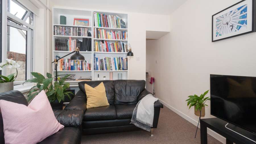 John Winter Student Houses - 5 bedroom house on Dogfield Street