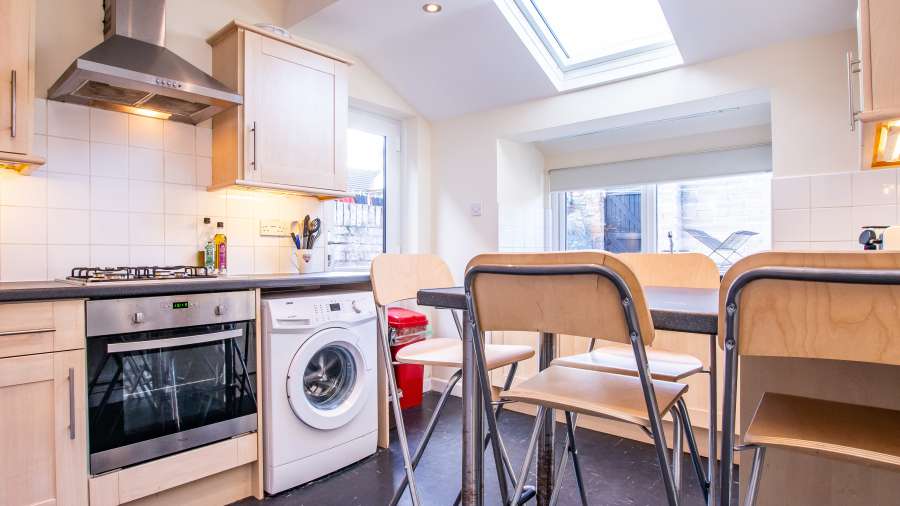 John Winter Student Houses - 5 bedroom house on Dogfield Street