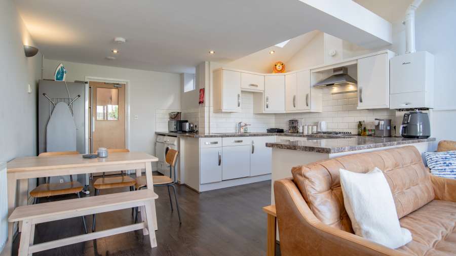 John Winter Student Houses - 5 bedroom house on Coburn Street