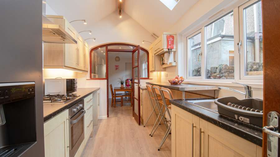 John Winter Student Houses - 4 bedroom house on Thesiger Street